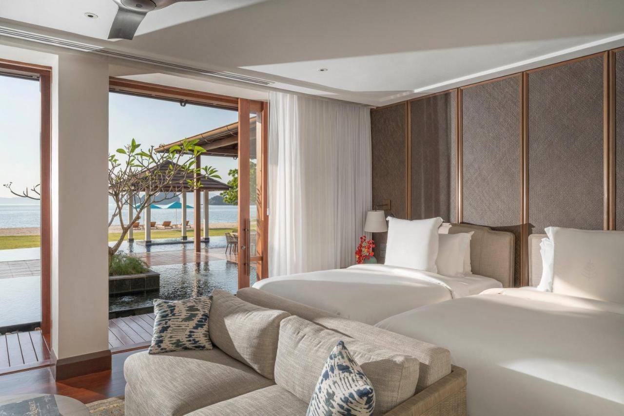 Villa Imperial sulla Spiaggia con 3 Camere da Letto e Piscina